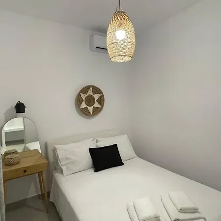 & Cosy Mykonos House